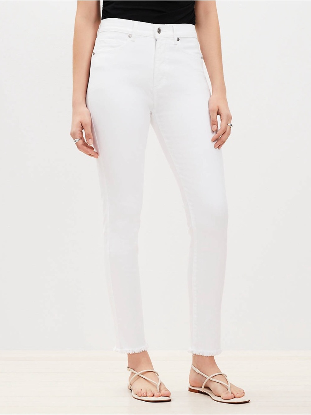 LOFT‎ Women’s Jeans The Skinny White Fray Hem Size 6